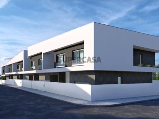 Moradia T4 em Loures