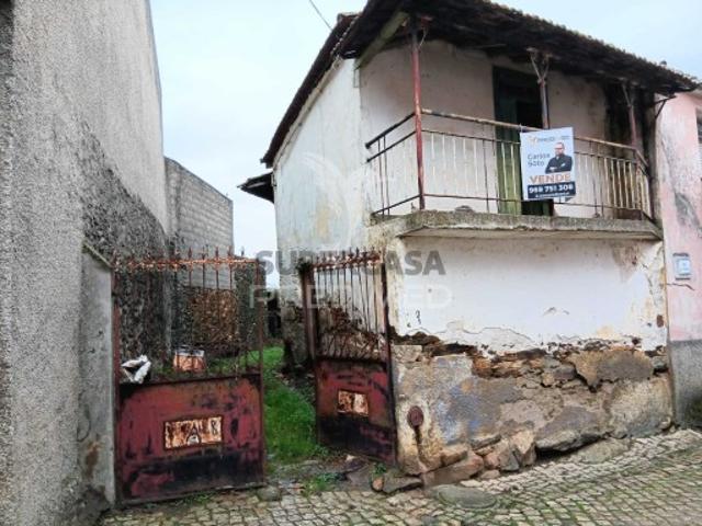 Moradia T4 em Passos