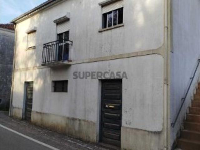Moradia T4 em Podentes