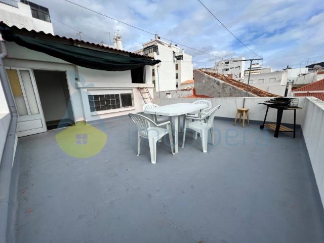 Moradia T4 em Portimão perto de todos os serviços!