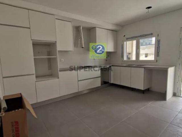 Moradia T4 em Fernão Ferro