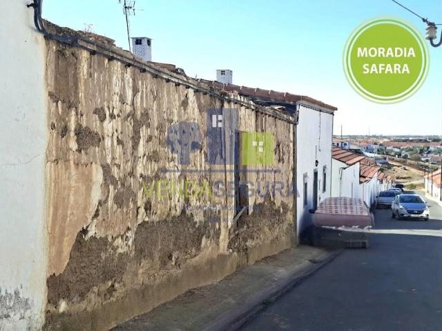 Moradia T4 em ruína em Lote de 353 m² | Safara