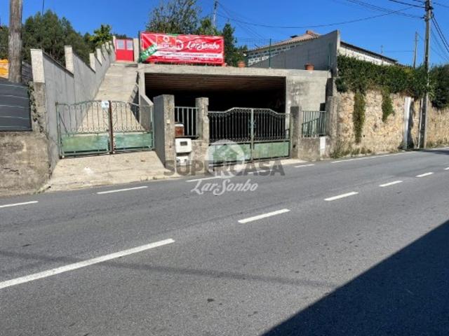 Moradia T4 em Ribeirão