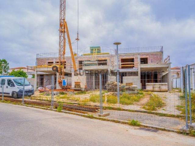 Moradia T4 em Rio Maior