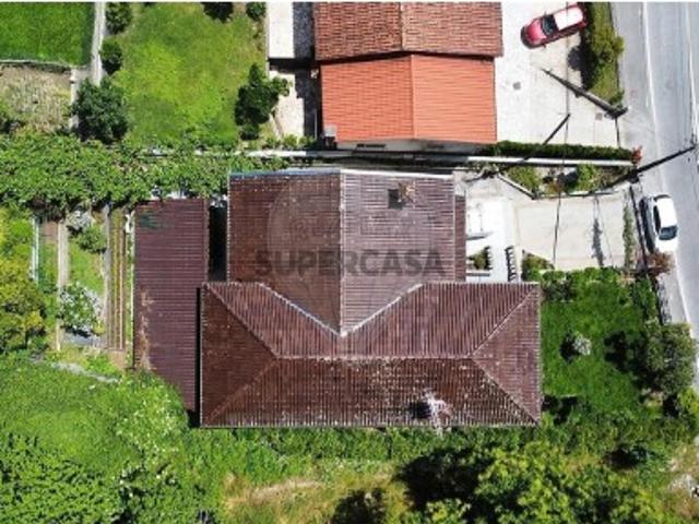 Moradia T4 em Rossas