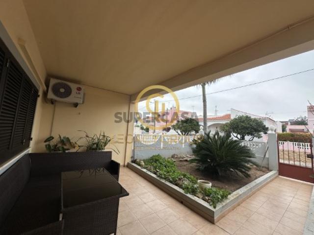 Moradia T4 em São Clemente
