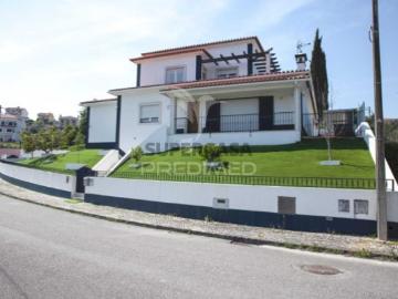 Moradia T9 em São João Baptista e Santa Maria dos Olivais