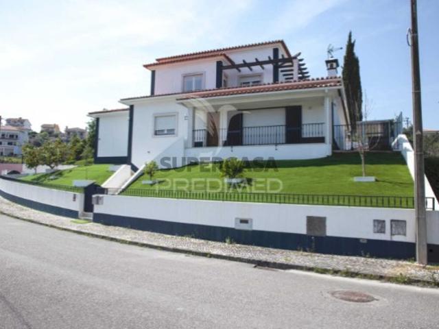 Moradia T9 em São João Baptista e Santa Maria dos Olivais