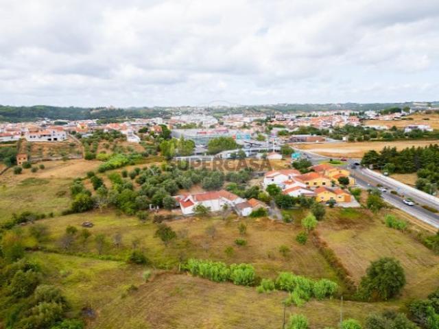 Moradia T4 em São João Baptista e Santa Maria dos Olivais