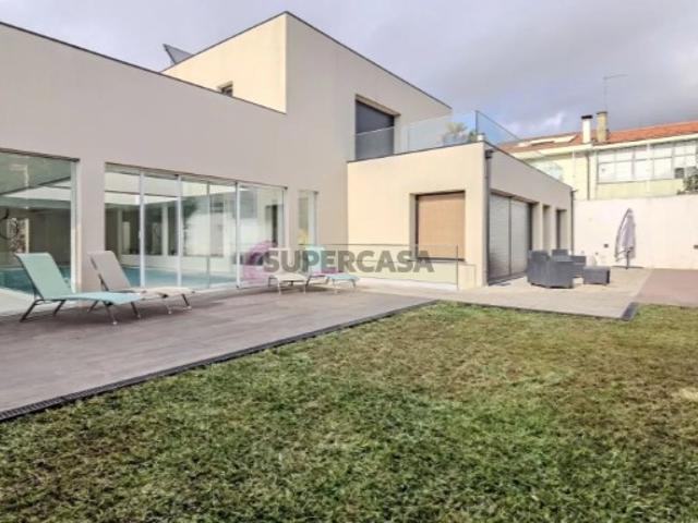 Moradia T4 em São Mamede de Infesta
