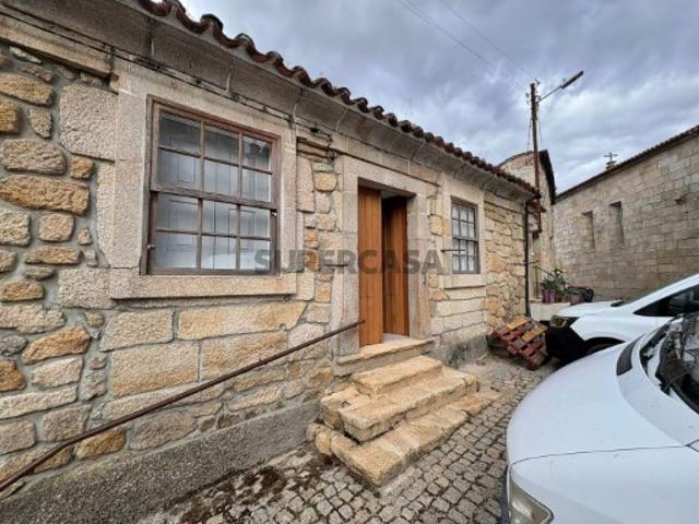 Moradia T4 em São Pedro e Santa Maria e Vila Boa do Mondego