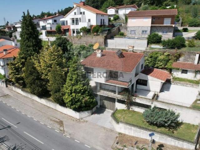 Moradia T4 em Selho São Jorge