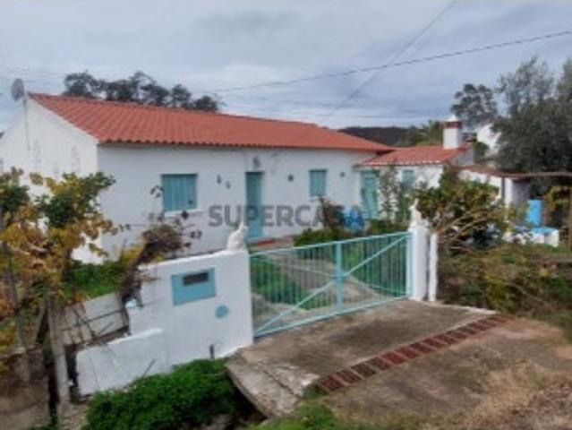 Moradia T4 em Senhora da Graça dos Padrões