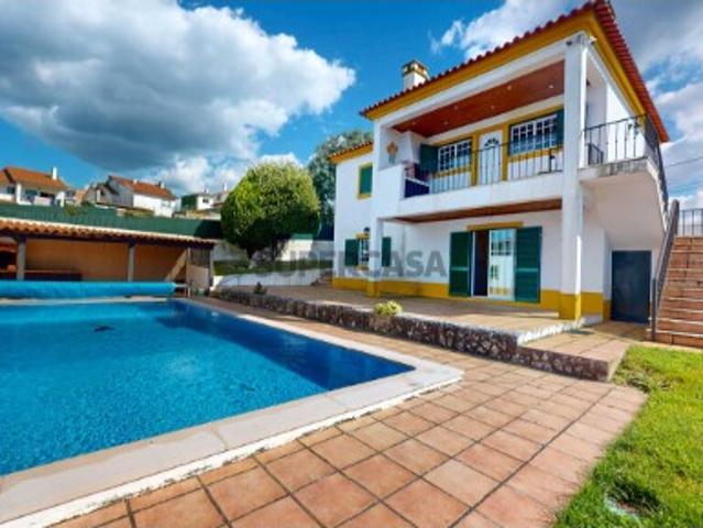 Moradia T4 em Sesimbra Castelo