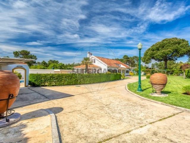 Moradia T4 em Sesimbra Castelo