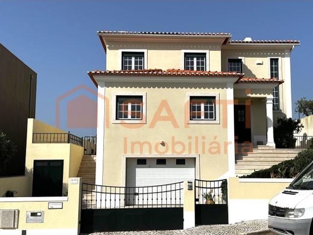 Moradia T4 em Torres Vedras Zona Privilegiada