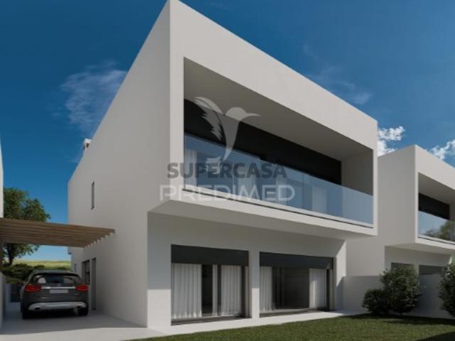 Moradia T4 em Torres Novas Santa Maria, Salvador e Santiago