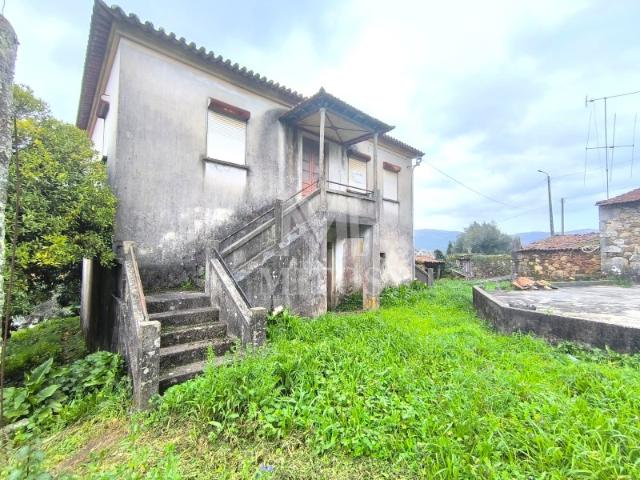 Moradia T4 em Tregosa