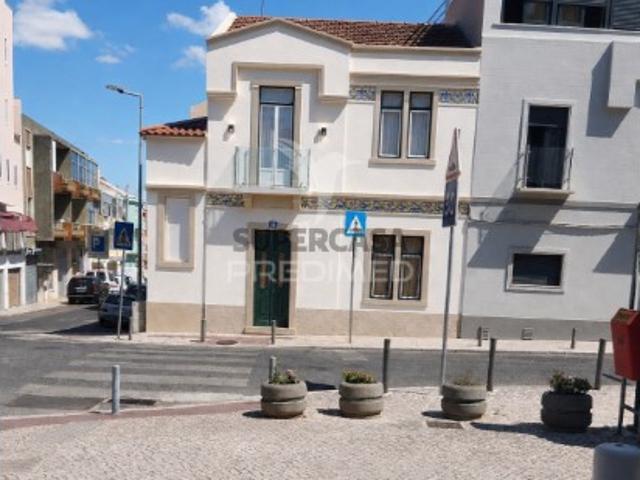 Moradia T4 em Venteira