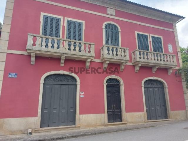 Moradia T5 em Vila Cova de Alva e Anseriz