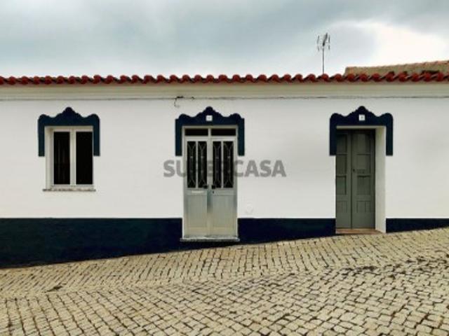 Moradia T4 em Vila Ruiva
