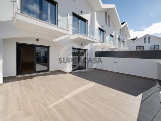 Moradia T4 | Empreendimento Ocean Prime Village S. Pedro do Estoril
