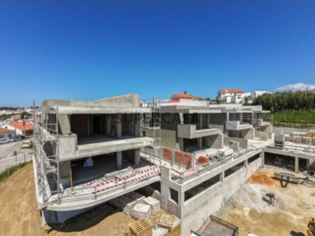 Moradia T4 Ericeira 1 km, A Casa das Casas