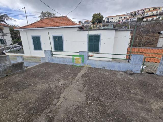 Moradia T4 Estreito Câmara de Lobos 154m² Câmara De Lobos