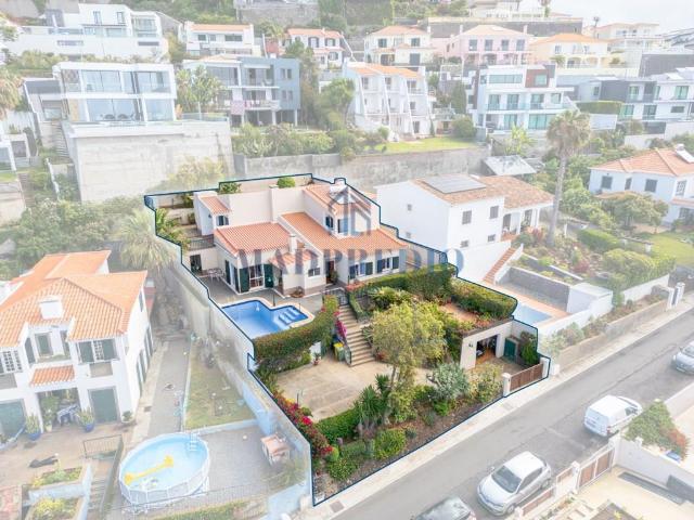 Moradia T4 Garajau 195m² Caniço