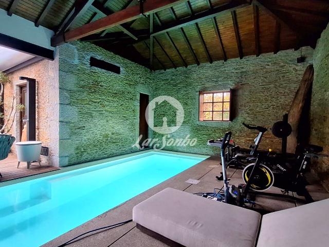 Moradia T4 individual c/ nova, com piscina interior em Balazar, Póvoa de Varzim