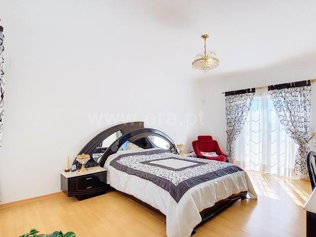 Moradia T4 Isolada junto à Praia do Vau 167m² Portimão