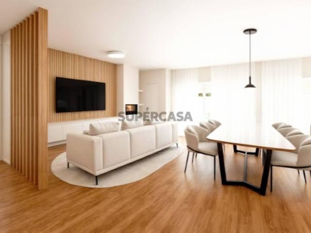 Moradia T4 Isolada Térrea com 2 Suites e Piscina em Pinhal do General