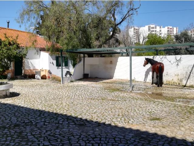 Moradia T4 Jardim Piscina | A 10 min Centro Lisboa