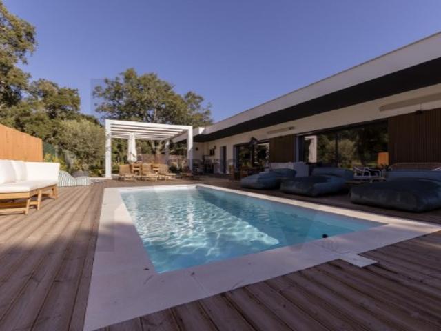Moradia T4 | Lote 1040m2 I Abc 287 m² I Piscina Santo Estevão Golf
