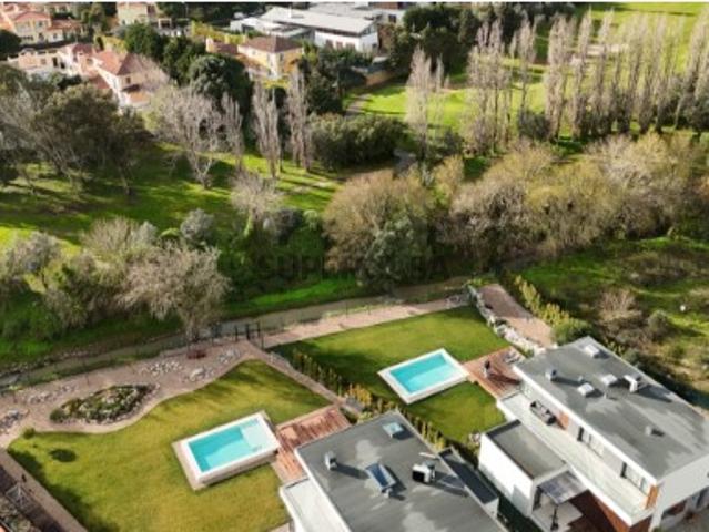 Moradia T4 lote de 1360m2 piscina Abrunheira Sintra