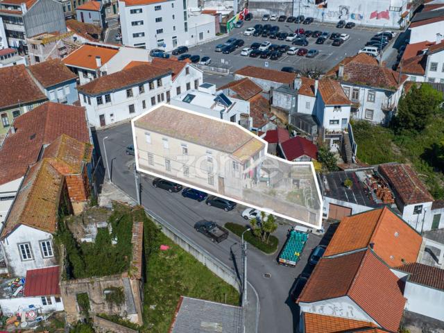 Moradia T4 para Reabilitação, Centro de Ovar