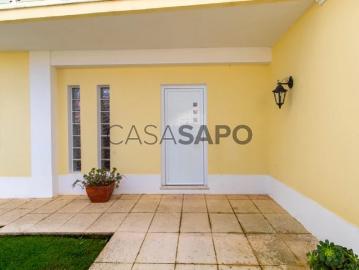 Moradia T4 para alugar em Mafra