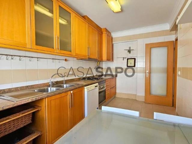 Moradia T4 para alugar em Oeiras