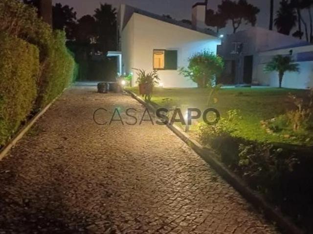 Moradia T4 para alugar em Almada