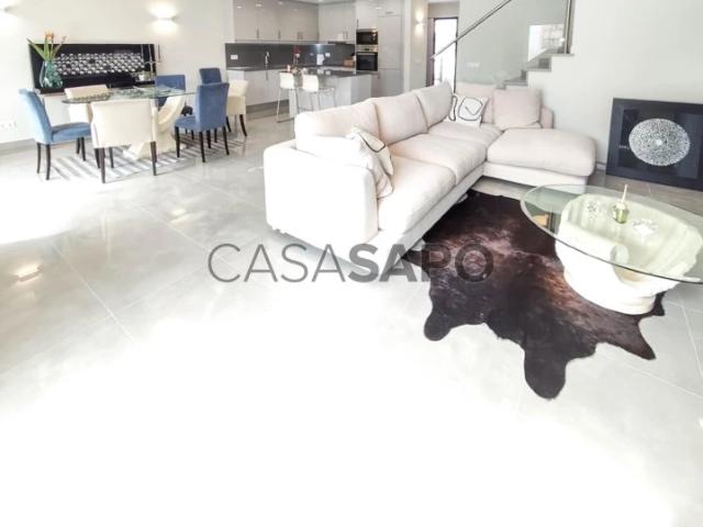 Moradia T4 para alugar em Lagos