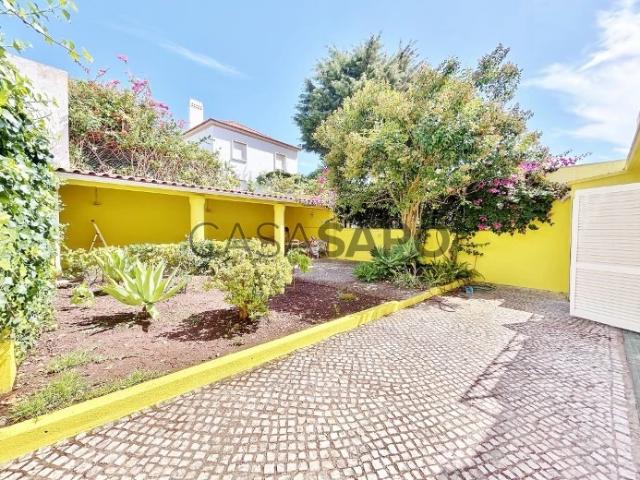 Moradia T4 para alugar em Lisboa