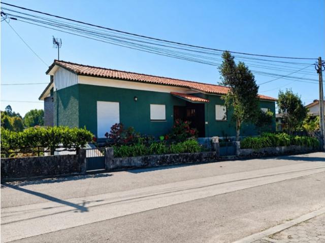 Moradia T4 para Arrendar Águeda / Casarão