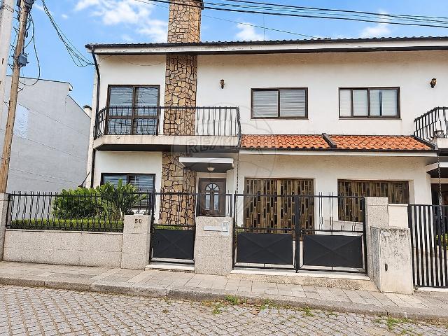 Moradia T4 para arrendar em Baguim do Monte, Gondomar RE/MAX Portugal
