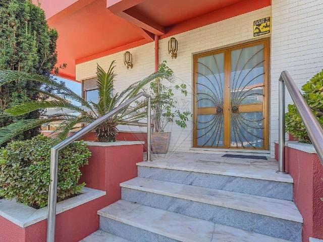 Moradia T4 para arrendar em Mafamude e Vilar do Paraíso, Vila Nova de Gaia RE/MAX Portugal