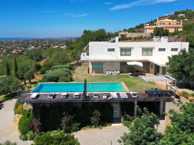Moradia T4 para arrendar em Santa Bárbara de Nexe, Faro RE/MAX Portugal