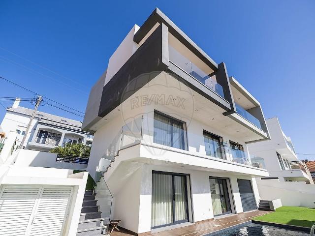 Moradia T4 para arrendar em Pontinha e Famões, Odivelas RE/MAX Portugal