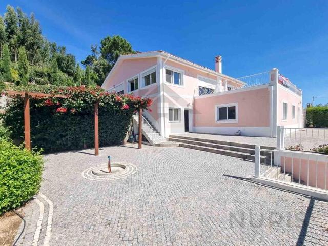 Moradia T4 para Venda em Monchique 196m² Monchique