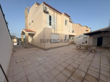 Moradia T4 para Venda em Sesimbra