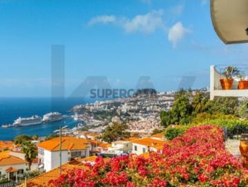 Moradia T4 Pedra Sina com Vista Panorâmica sobre o Funchal e o Mar |920 m² de Terreno