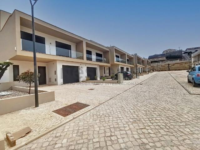 Moradia T4 perto da Praia 0m² da Lourinhã e Atalaia